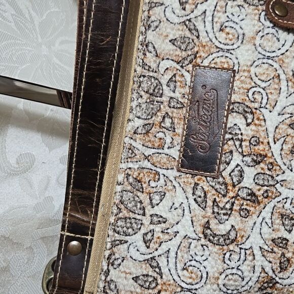 Sixtease Leather and Fabric Boho Crossbody Bag - Picture 5 of 11